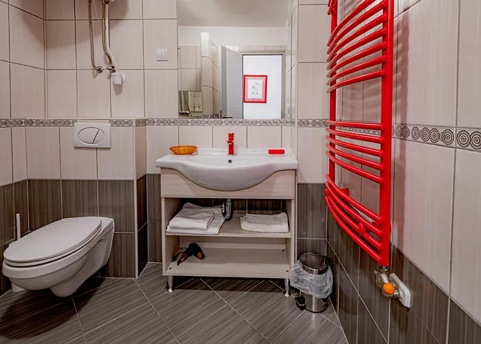 Riviera Vendegszobak לינה וארוחת בוקר 3*